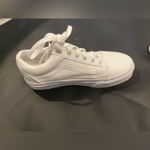 White Vans| Women’s size 6